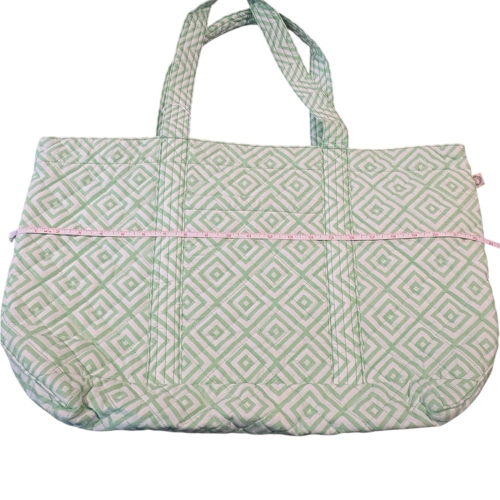 NWT-Quilted Koala large geometric shape quilted double strap tote, green or pink - Picture 9 of 15